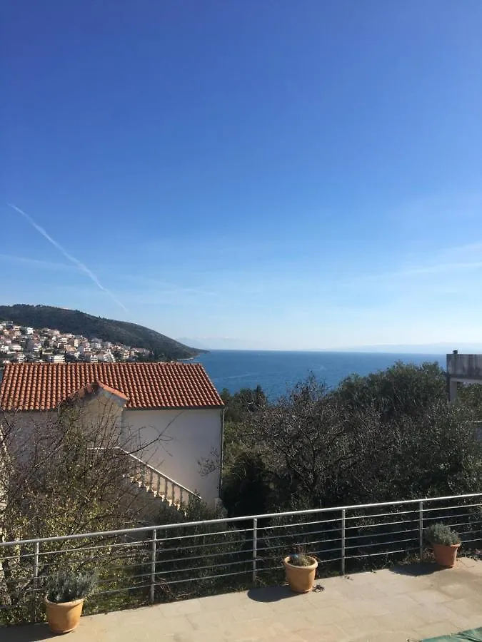 Gospino Apartment 1 Perfect For A Family Trogir
